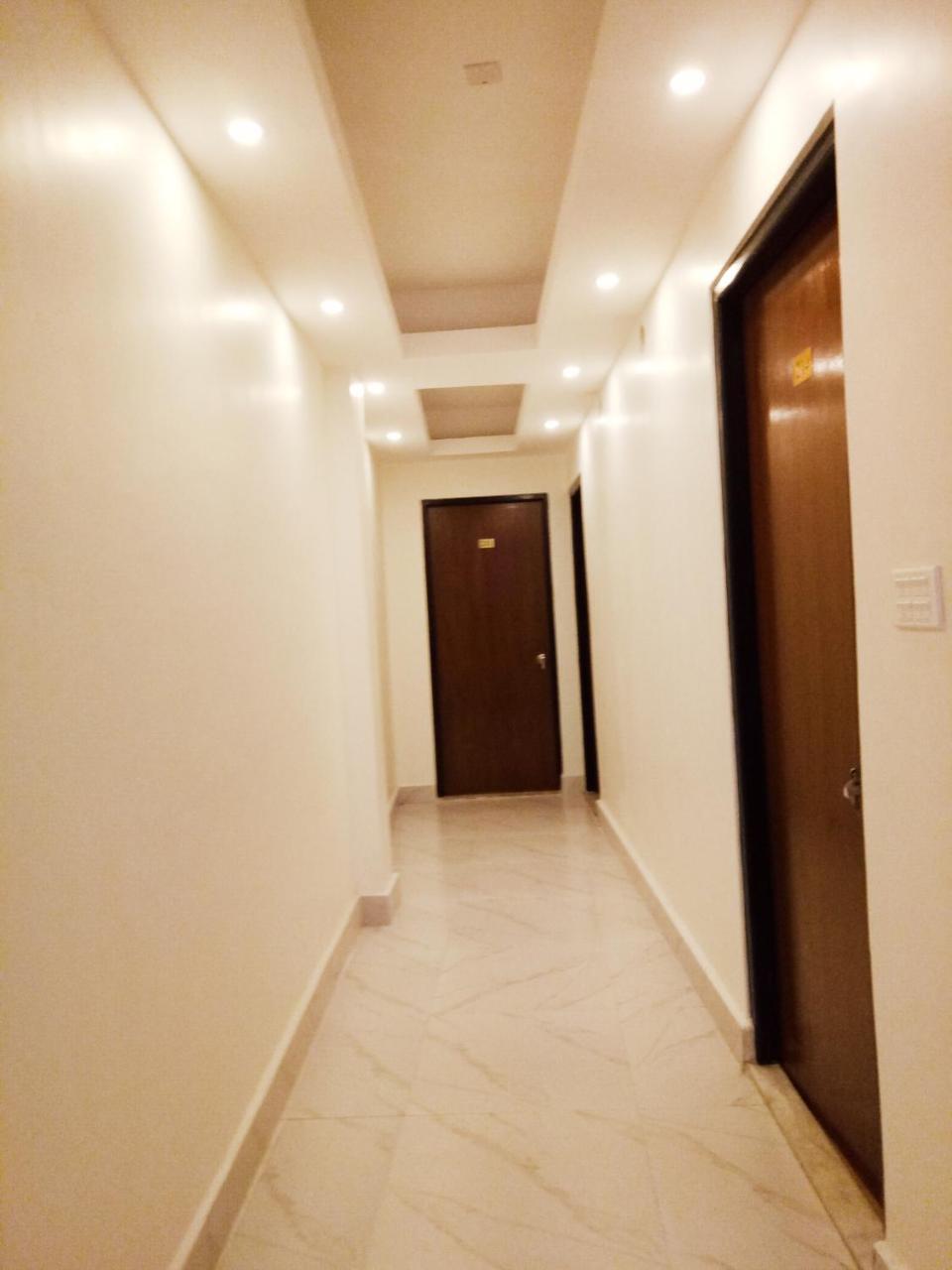 Kathmandu Regency Hotel Exterior photo
