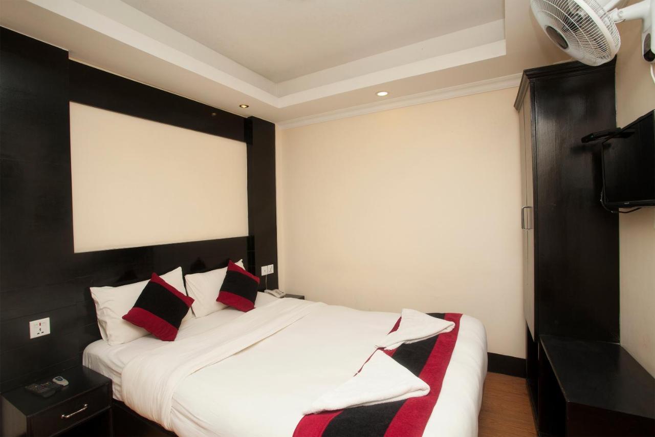 Kathmandu Regency Hotel Exterior photo