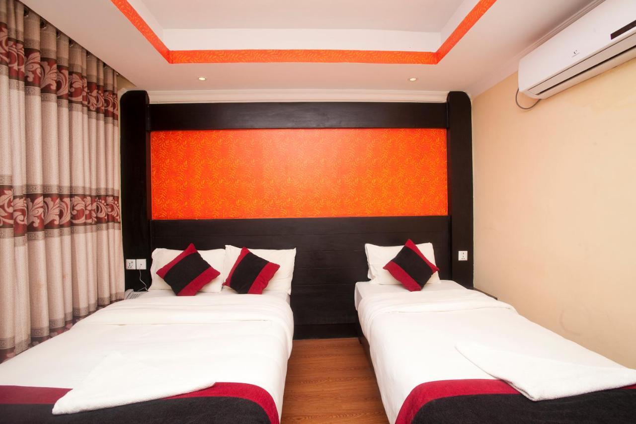 Kathmandu Regency Hotel Exterior photo